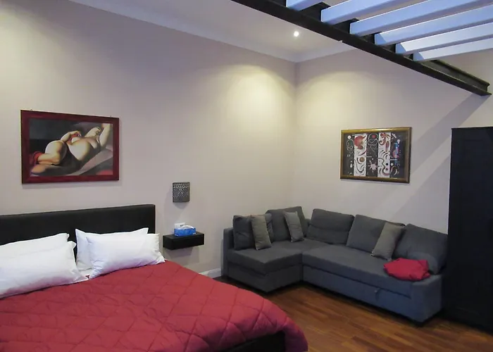 Imperial Forum Relais